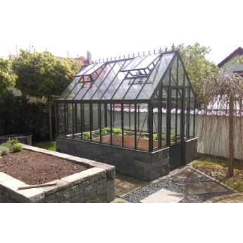 Das Foto zeigt das Modell mit 236 cm Breite und 36 cm Scheibenbreite